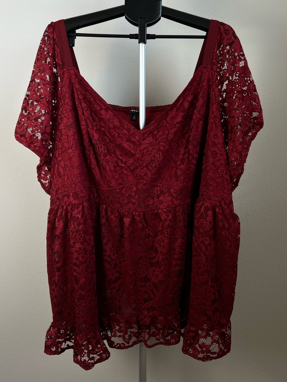 Torrid Red Floral Lace Babydoll Top Whimsical Women Sz 30 6X Peplum Puff Sleeve